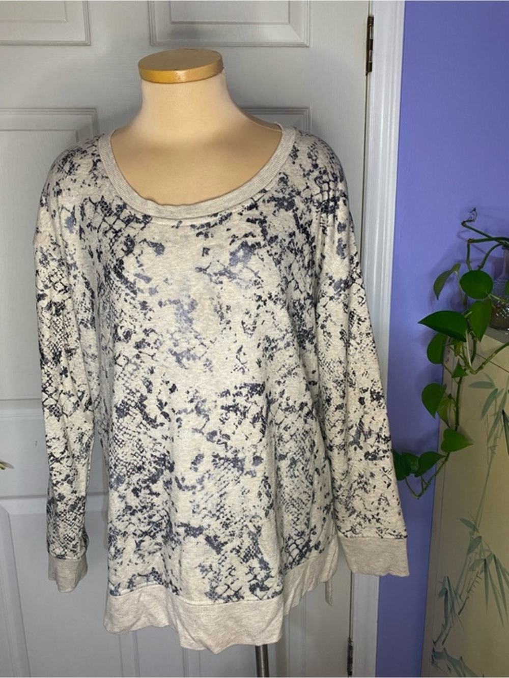 Jane and Delancey Neutral Snake-Print Crewneck Sweatshirt NWOT, Cozy Chic